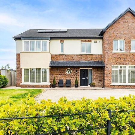 Modern Homestay 15 Minutes To Dublin Airport Ballyboughal Exterior photo